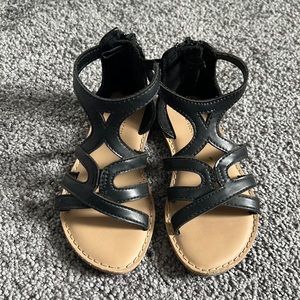 Old navy toddler sandals size 7